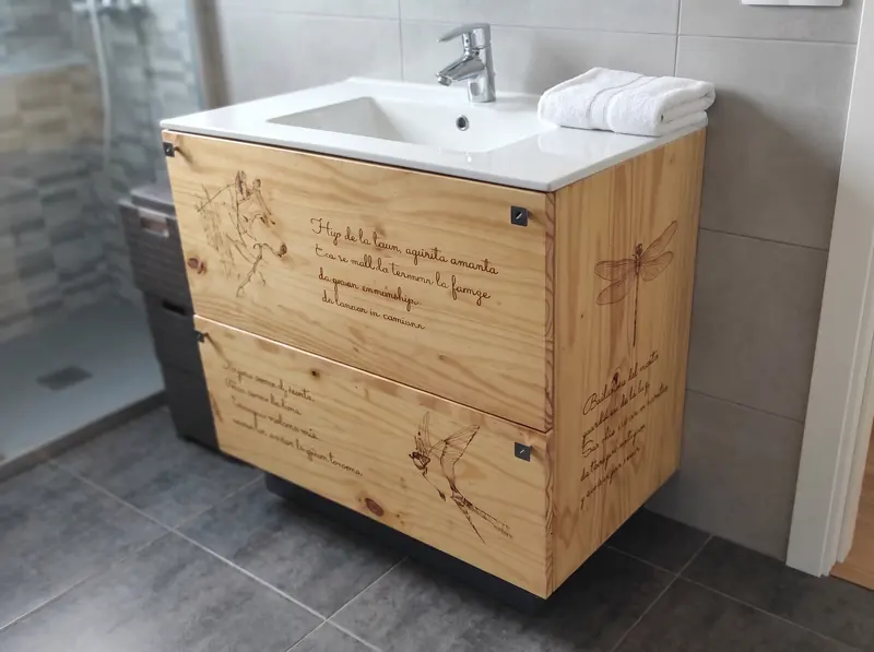 Foto de producto rehecha con IA de un mueble que hice en mi taller